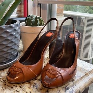 Hugo Boss leather heels size 36
